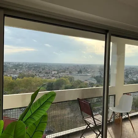 Refait à Neuf Avec Vue Sur La * Poitiers